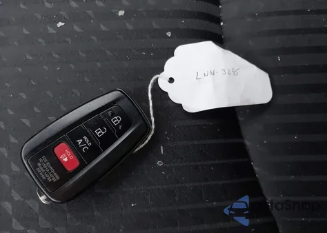 2017 Toyota Prius Prime Plus из США, поврежденный, VIN JTDKARFP8H3030632